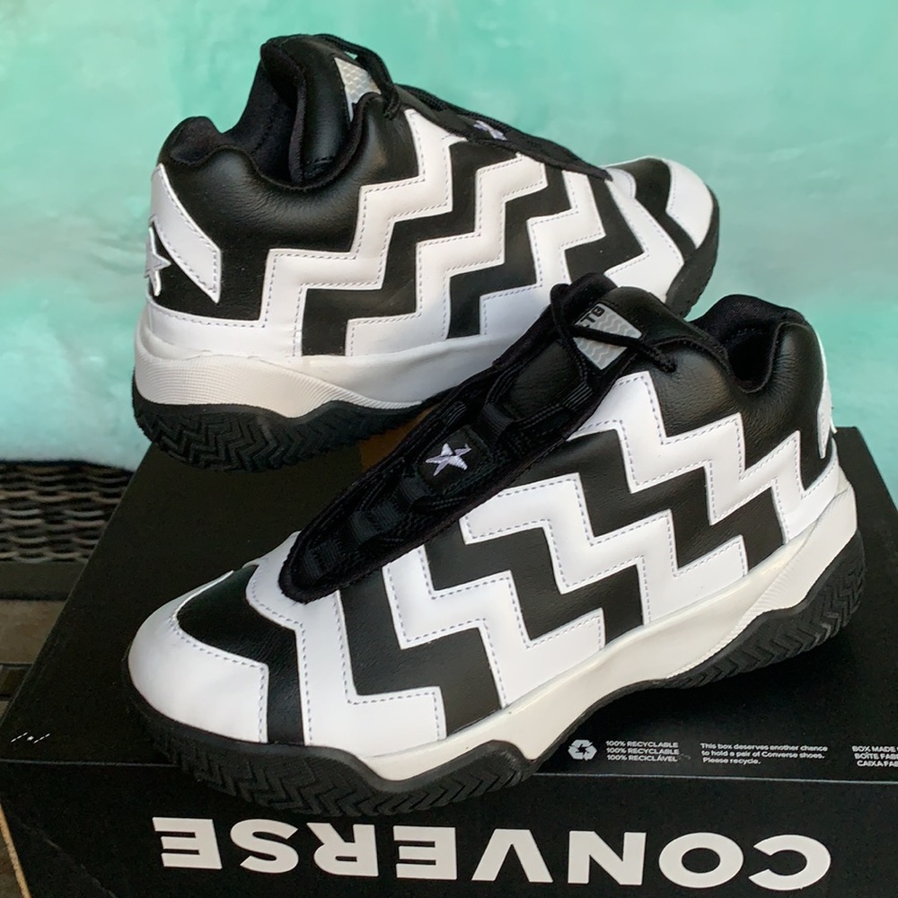 CONVERSE VLTG MID BLACK/WHITE/BLACK WMNS - Picture 8 of 15
